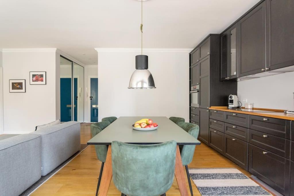 Cozy Apartment In Christianshavn W Two Balconies. København Eksteriør bilde